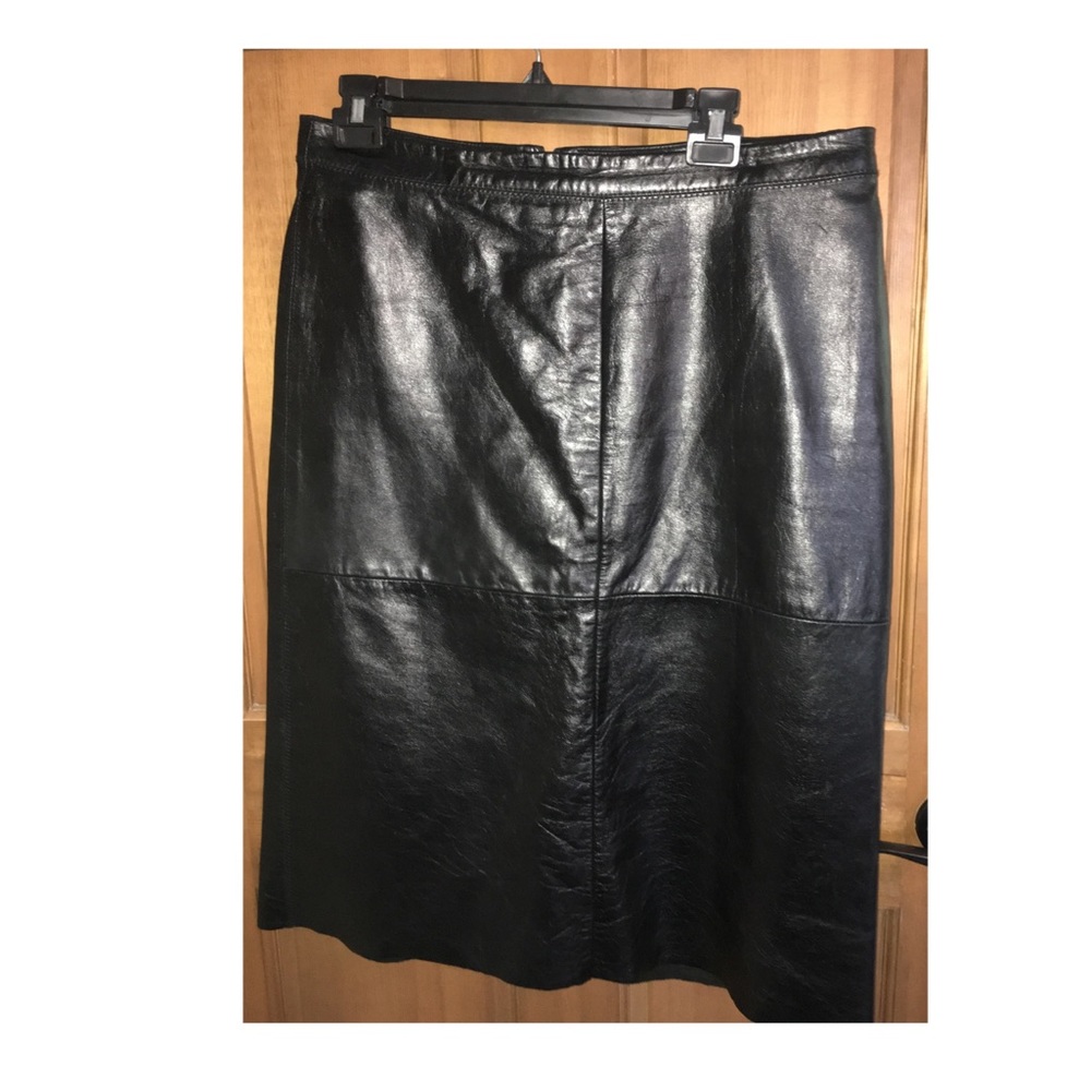 Gap leather skirt